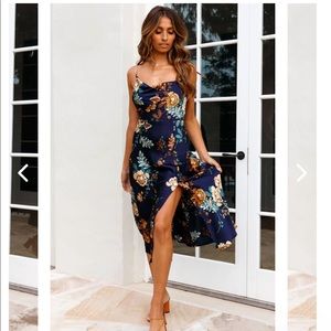 NWT SelfieLeslie Suki Navy Floral Midi Dress